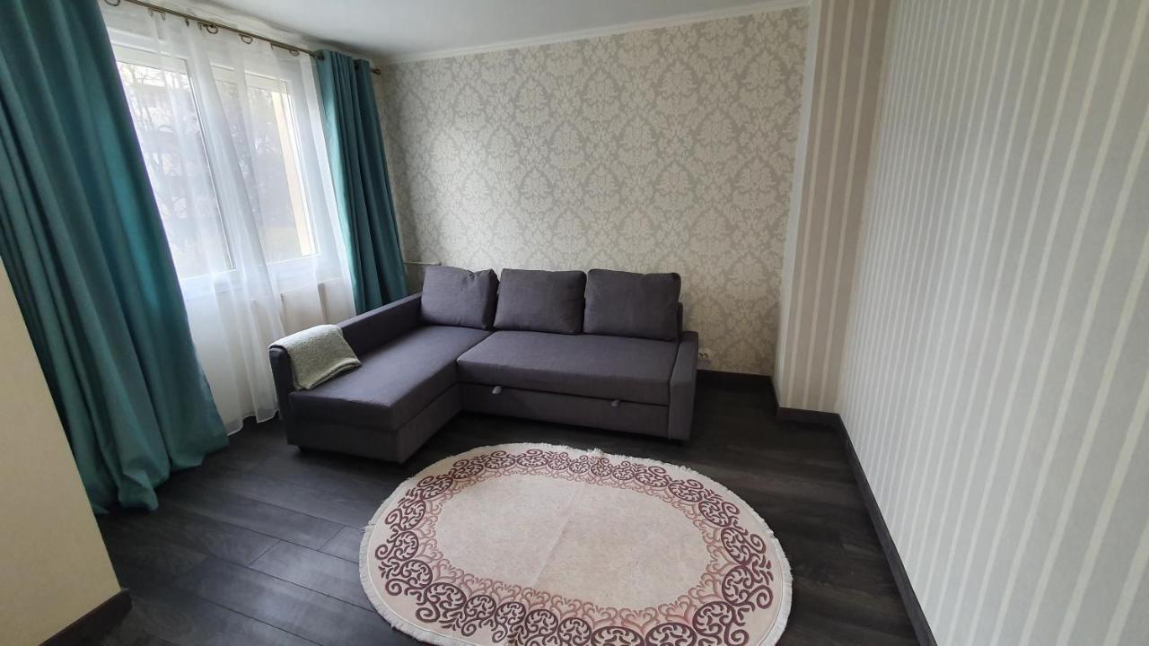 Appartement Avec Parking Gratuit Proche De Village De Marque Bourgoin-Jallieu ภายนอก รูปภาพ