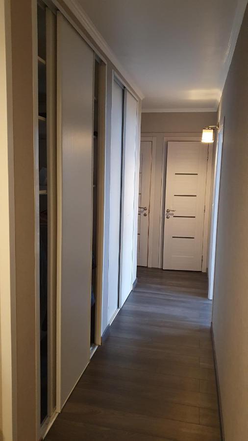 Appartement Avec Parking Gratuit Proche De Village De Marque Bourgoin-Jallieu ภายนอก รูปภาพ